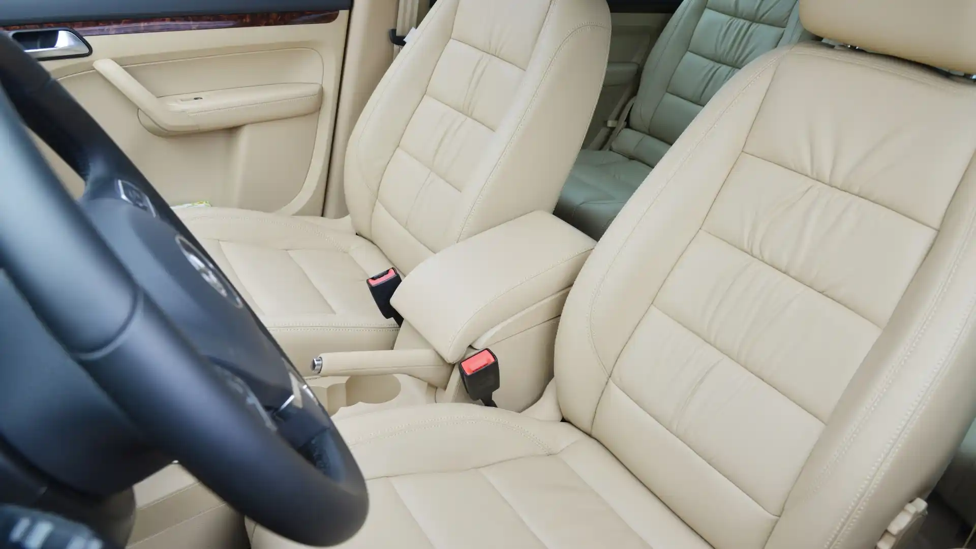 Dollar Car Rental Manchester Office in England