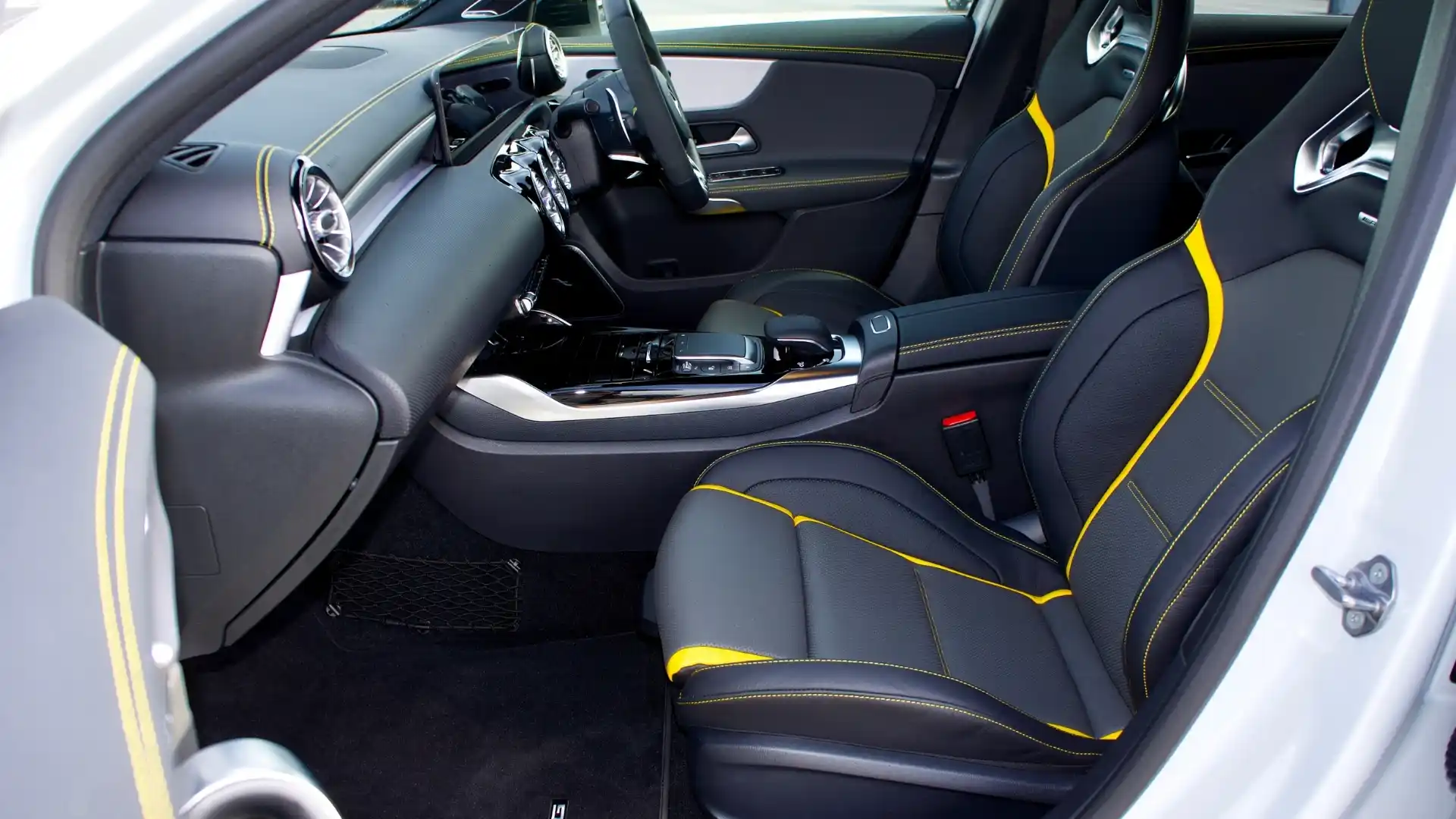 Economy Car Rental SIN Airport