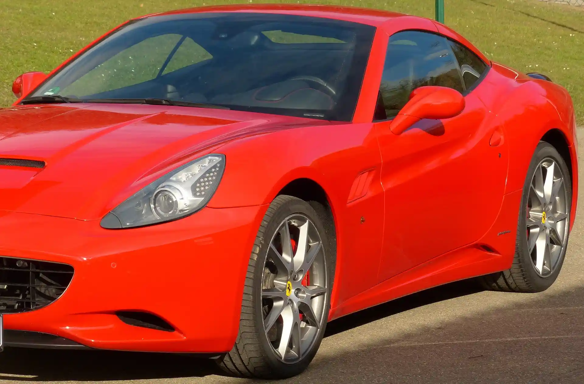 Hertz Car Rental IHR Airport