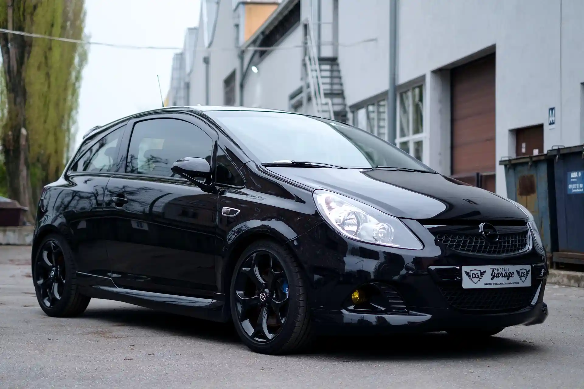 Hertz Car Rental LGW Airport